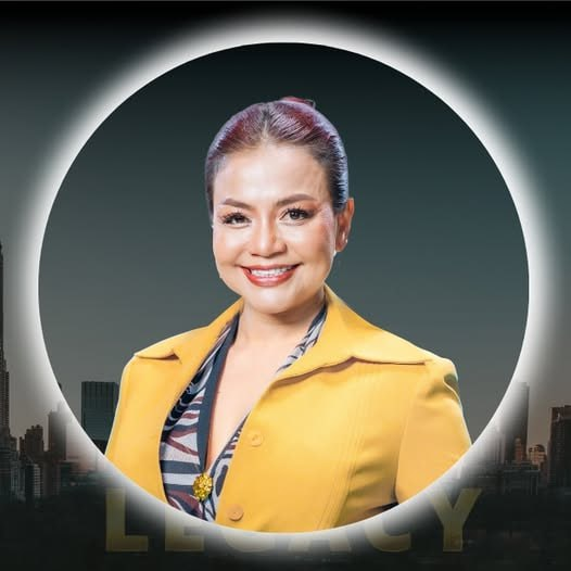 លោកស្រី ខាត់ សុឃីម